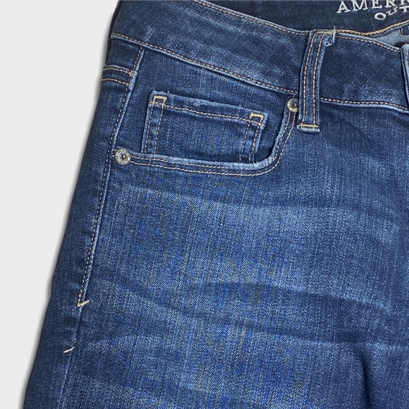 American Eagle | Womens 4 Short | Dark Wash | Super Stretch Skinny Jeans - Picture 4 of 10